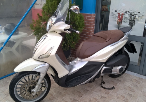 PIAGGIO Beverly 300 IE 